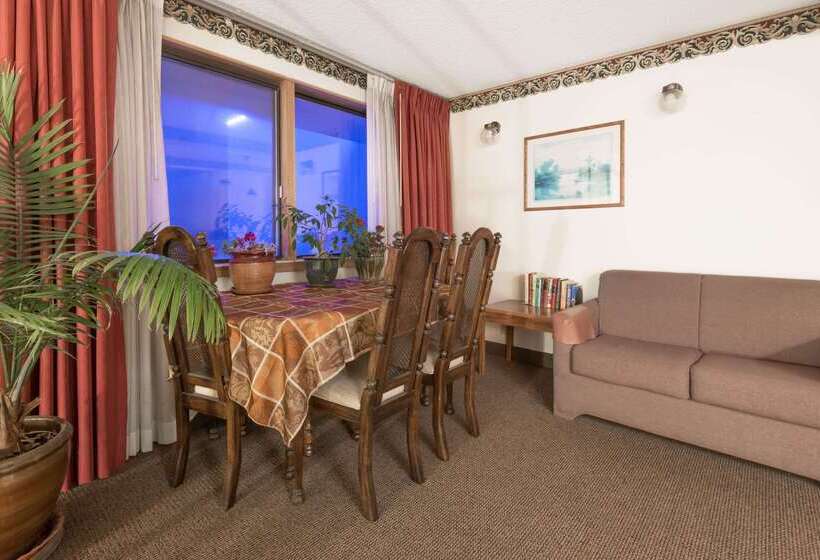 فندق على الطريق Super 8 By Wyndham Laramie