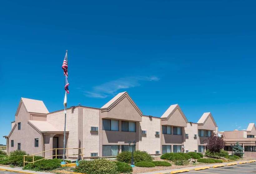 فندق على الطريق Super 8 By Wyndham Laramie