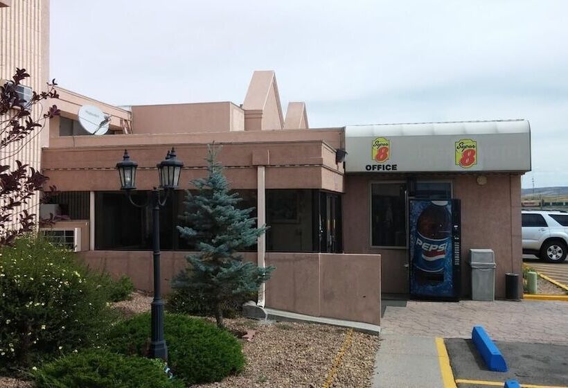 فندق على الطريق Super 8 By Wyndham Laramie