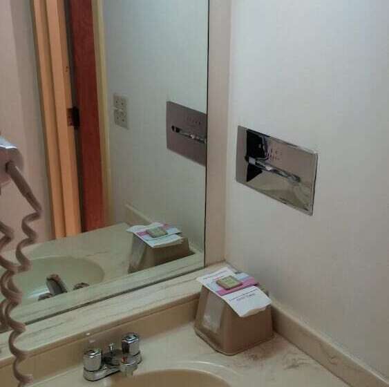 فندق على الطريق Super 8 By Wyndham Laramie