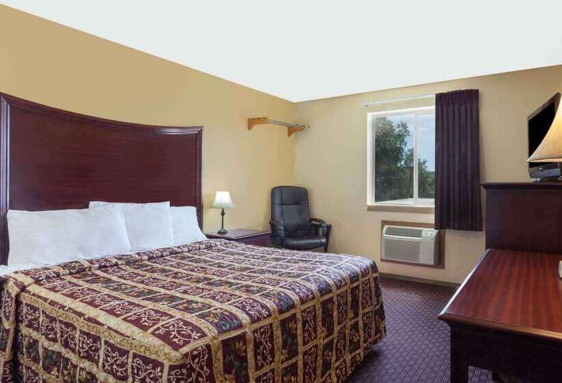 فندق على الطريق Super 8 By Wyndham Lewiston