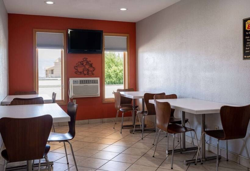 Мотель Super 8 By Wyndham Mattoon