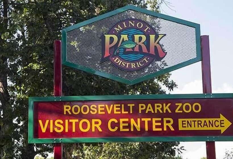 מוטל Super 8 By Wyndham Minot Airport