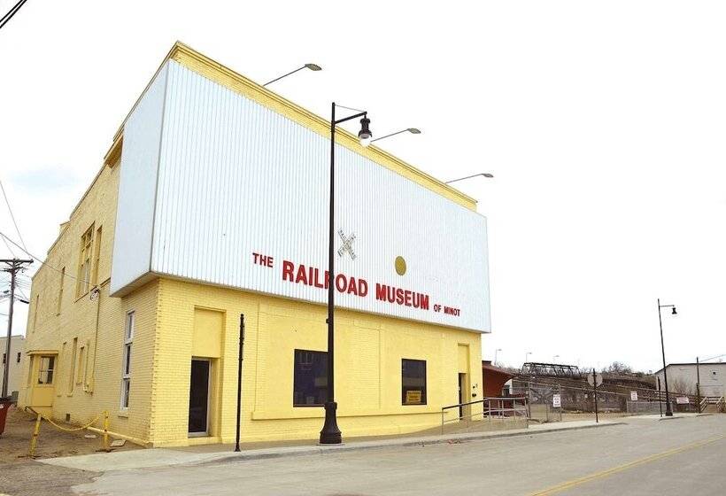 מוטל Super 8 By Wyndham Minot Airport