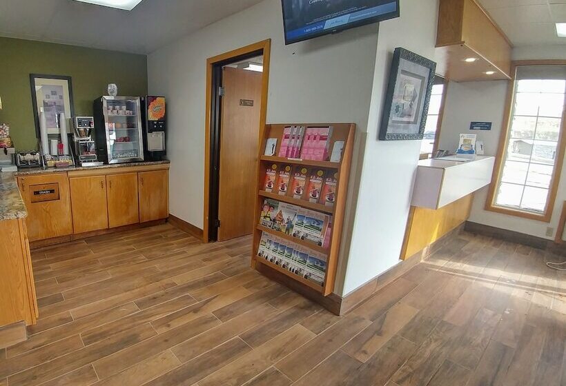 מוטל Super 8 By Wyndham Minot Airport