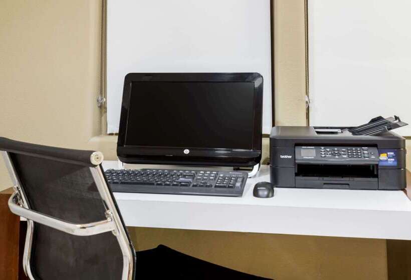 فندق على الطريق Super 8 By Wyndham Montrose