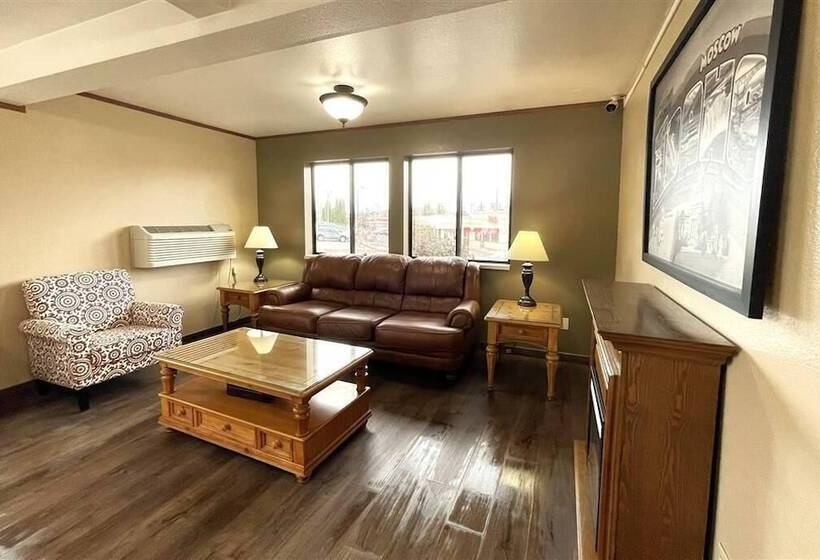 فندق على الطريق Fairbridge Inn & Suites Moscow   Pullman