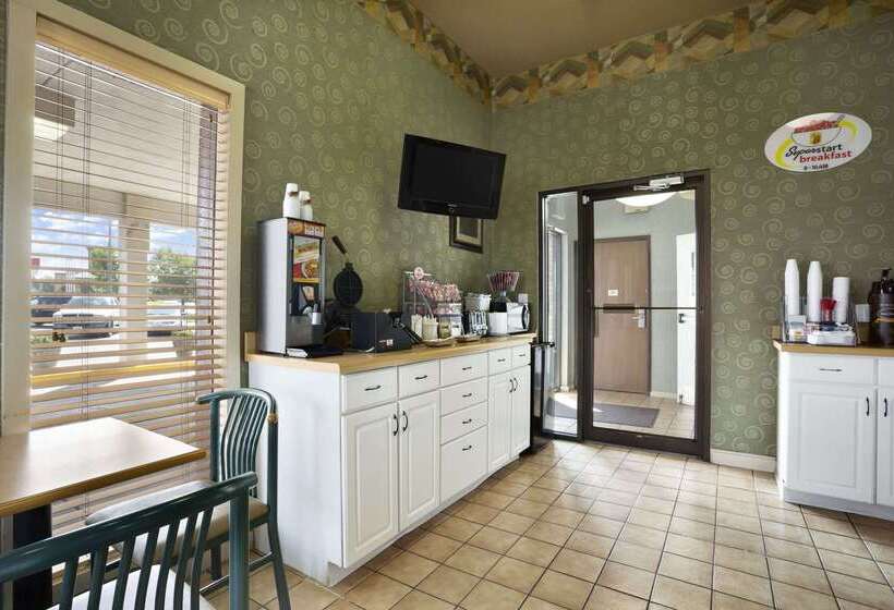 فندق على الطريق Super 8 By Wyndham Mount Vernon, Il