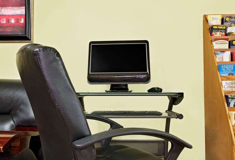 فندق على الطريق Super 8 By Wyndham Muncie/ball St. College Area