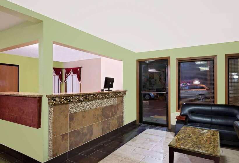 فندق على الطريق Super 8 By Wyndham Muncie/ball St. College Area