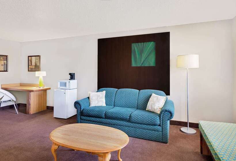 汽车旅馆  Super 8 By Wyndham Newburgh/west Point Stewart Intl Airport