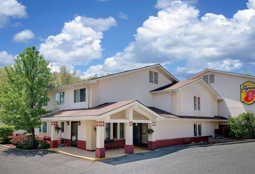 汽车旅馆  Super 8 By Wyndham Newburgh/west Point Stewart Intl Airport