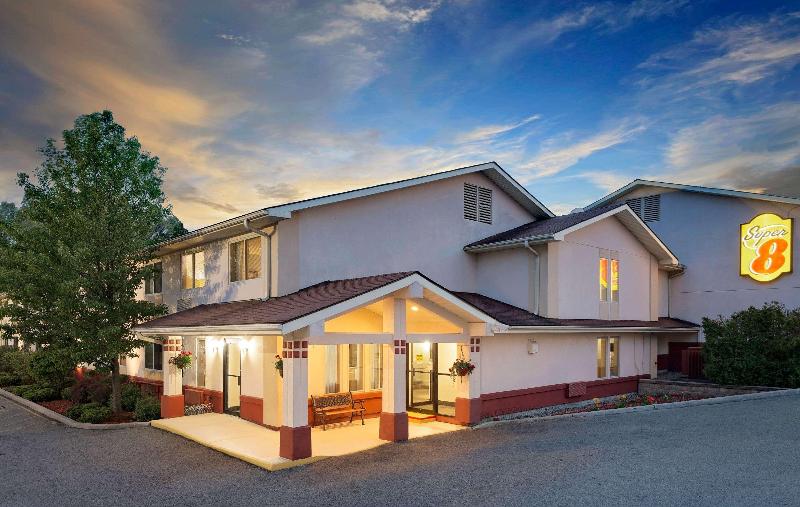 汽车旅馆  Super 8 By Wyndham Newburgh/west Point Stewart Intl Airport