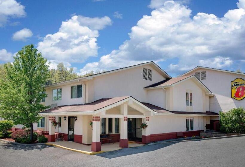 汽车旅馆  Super 8 By Wyndham Newburgh/west Point Stewart Intl Airport
