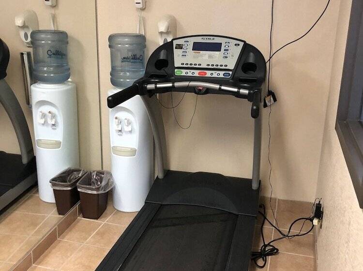 모텔 Super 8 By Wyndham North Platte