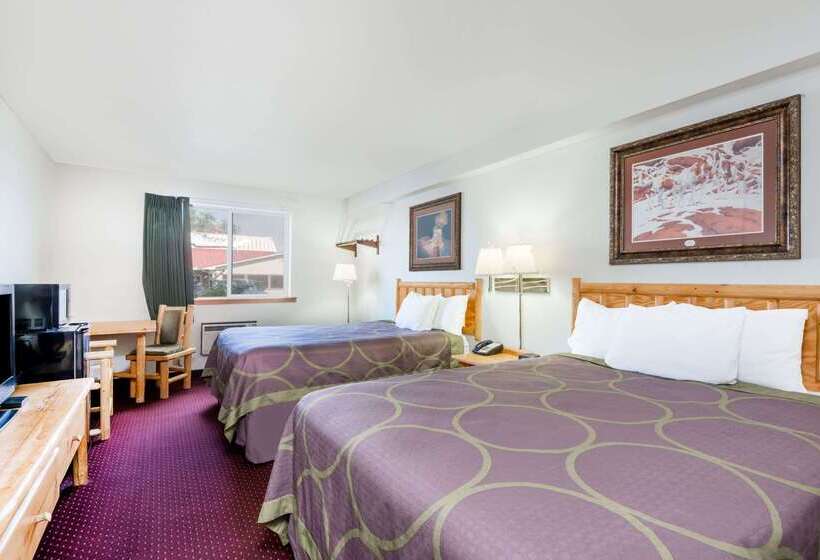 فندق على الطريق Super 8 By Wyndham Powell