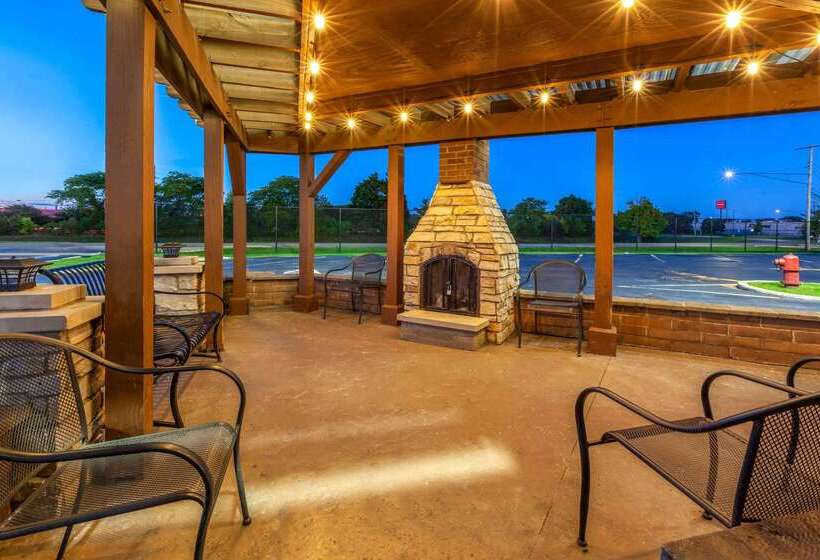 モーテル Super 8 By Wyndham Roseville/detroit Area