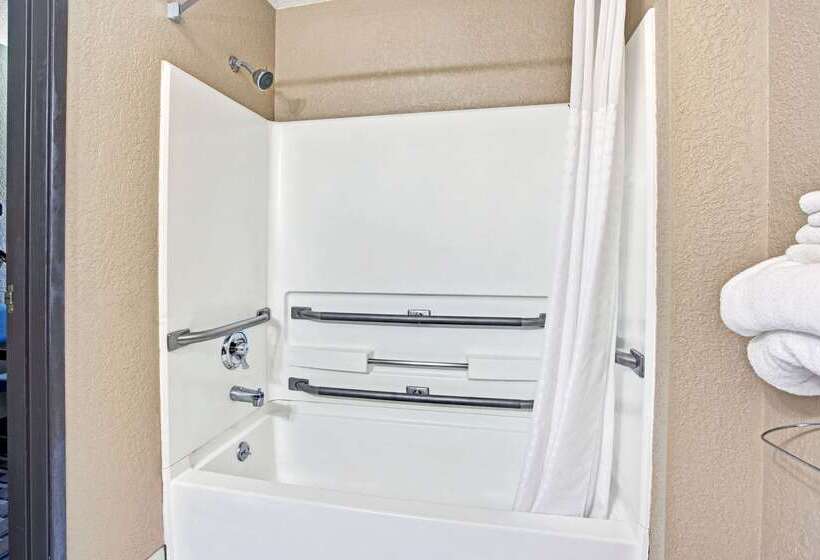 モーテル Super 8 By Wyndham Roseville/detroit Area