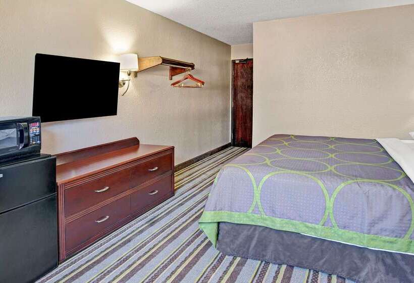 モーテル Super 8 By Wyndham Roseville/detroit Area