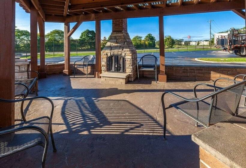 モーテル Super 8 By Wyndham Roseville/detroit Area