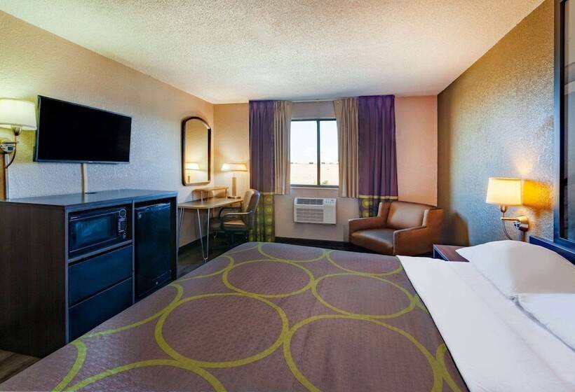 מוטל Super 8 By Wyndham Roseville/detroit Area