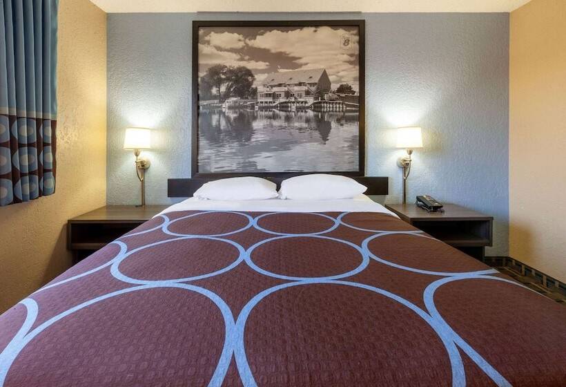 モーテル Super 8 By Wyndham Roseville/detroit Area