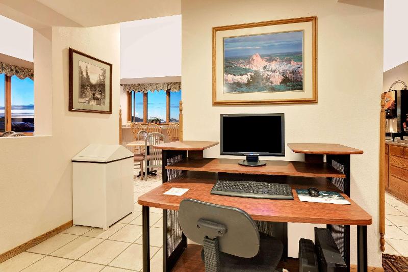 فندق على الطريق Super 8 By Wyndham Spearfish