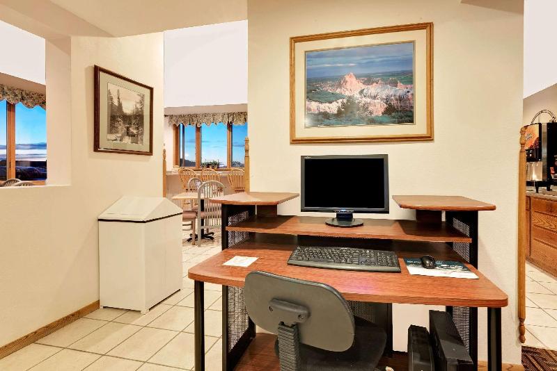 فندق على الطريق Super 8 By Wyndham Spearfish