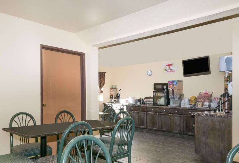 Мотель Super 8 By Wyndham Topeka/wanamaker Rd/i70