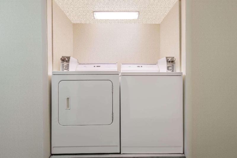 Мотель Super 8 By Wyndham Topeka/wanamaker Rd/i70