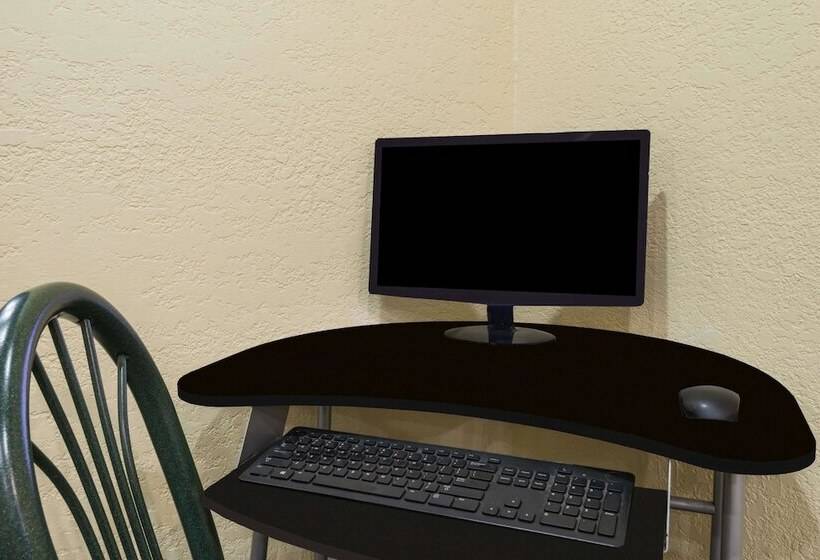 Мотель Super 8 By Wyndham Topeka/wanamaker Rd/i70