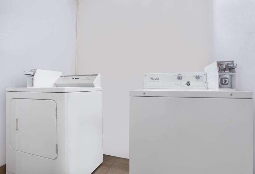 מוטל Super 8 By Wyndham Warner Robins