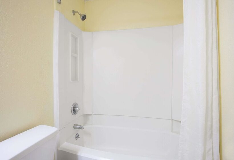 מוטל Super 8 By Wyndham Warner Robins