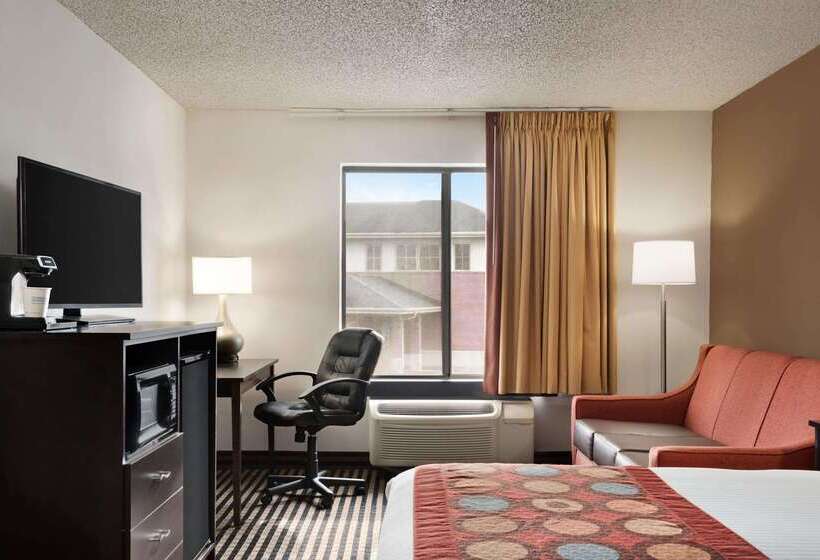 فندق على الطريق Super 8 By Wyndham Wausau