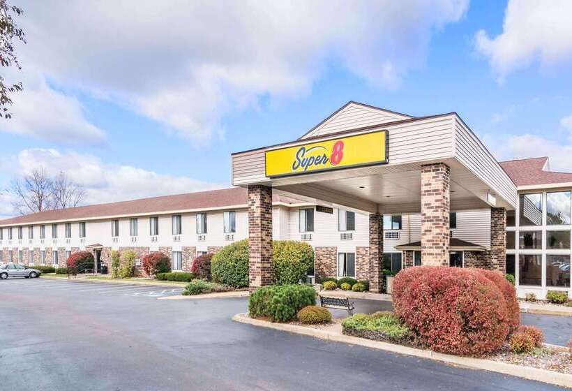 فندق على الطريق Super 8 By Wyndham Wausau