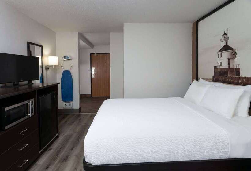 فندق على الطريق Super 8 By Wyndham Wausau