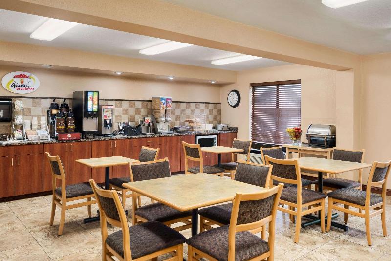 فندق على الطريق Super 8 By Wyndham Wausau