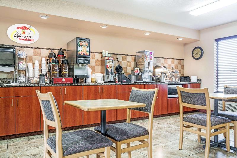 فندق على الطريق Super 8 By Wyndham Wausau