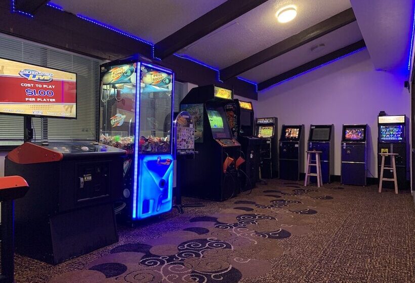 مُتل Super 8 By Wyndham Wisconsin Dells