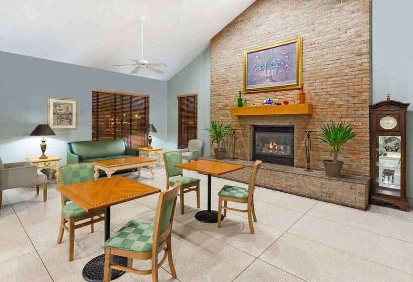 Мотель Super 8 By Wyndham Wisconsin Dells