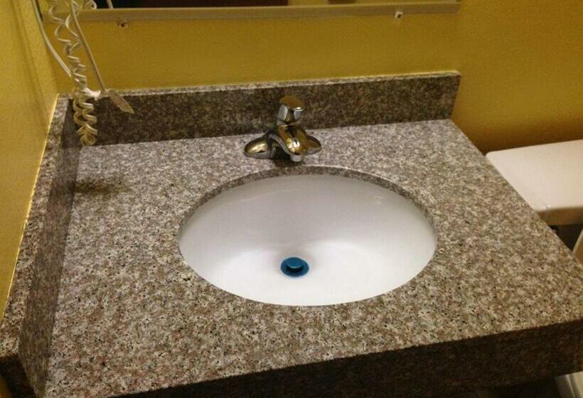 فندق على الطريق Super Inn