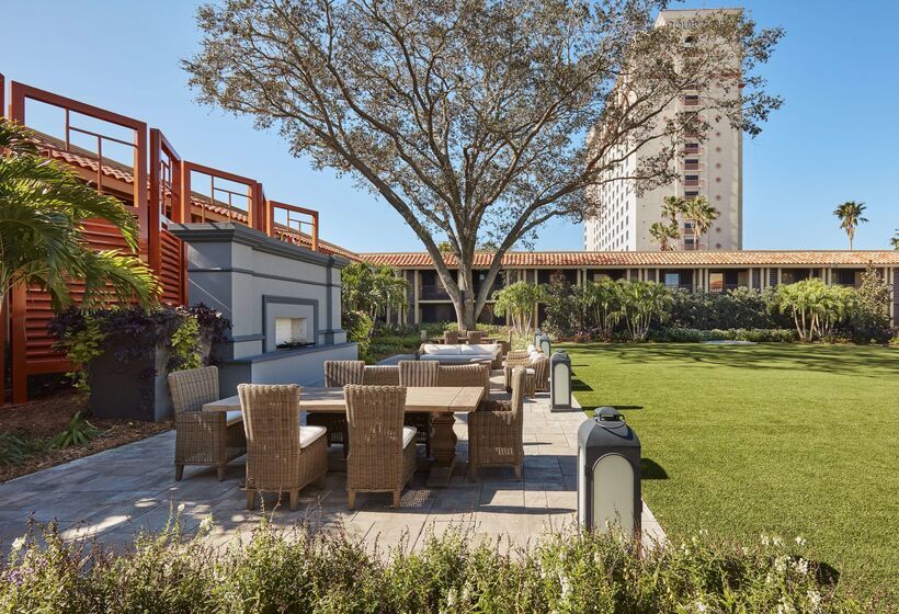 リゾートホテル Doubletree By Hilton Hotel Orlando At Seaworld