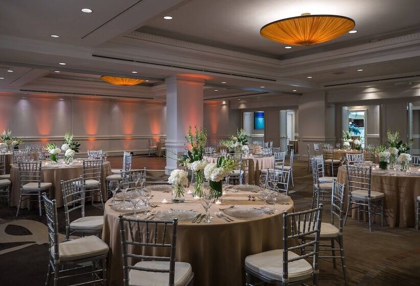 Курорт Renaissance Orlando At Seaworld®