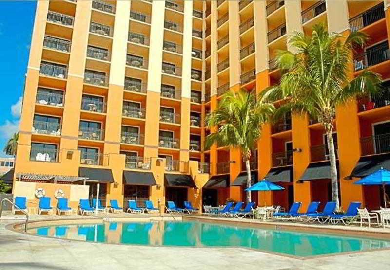 منتجع The Atlantic Suites On The Ave