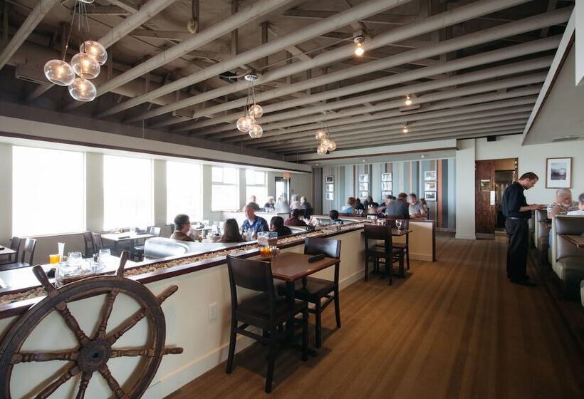 リゾートホテル Surftides