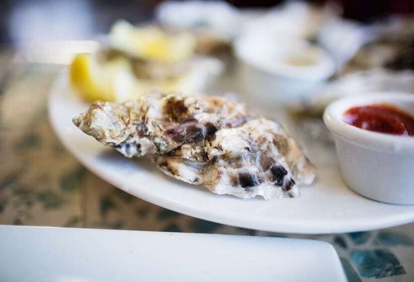 リゾートホテル Surftides