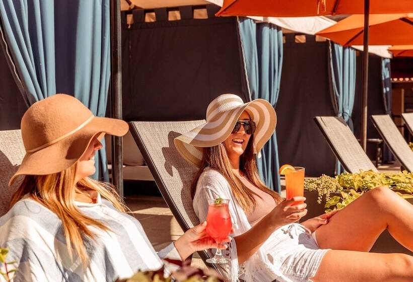 The Scottsdale Plaza Resort & Villas