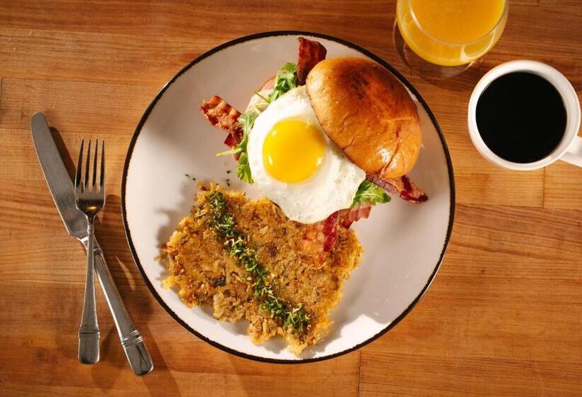 Sheraton Sand Key Resort