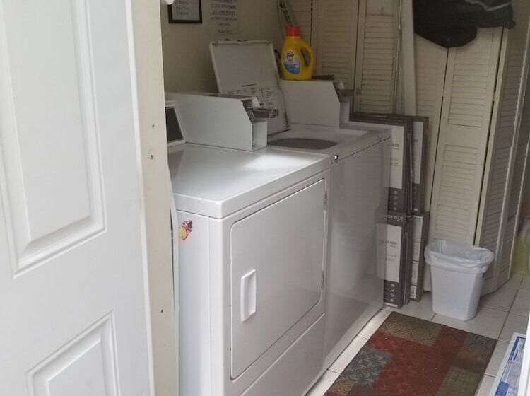 Shore Haven Resort Inn