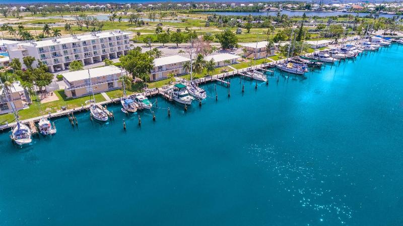 Skipjack Resort & Marina
